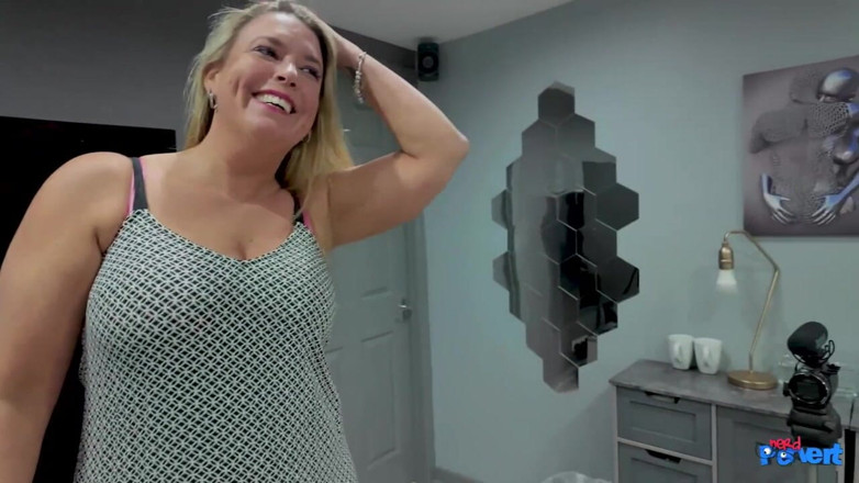 Nerd Pervert: Leia Organa - MILF qui suce