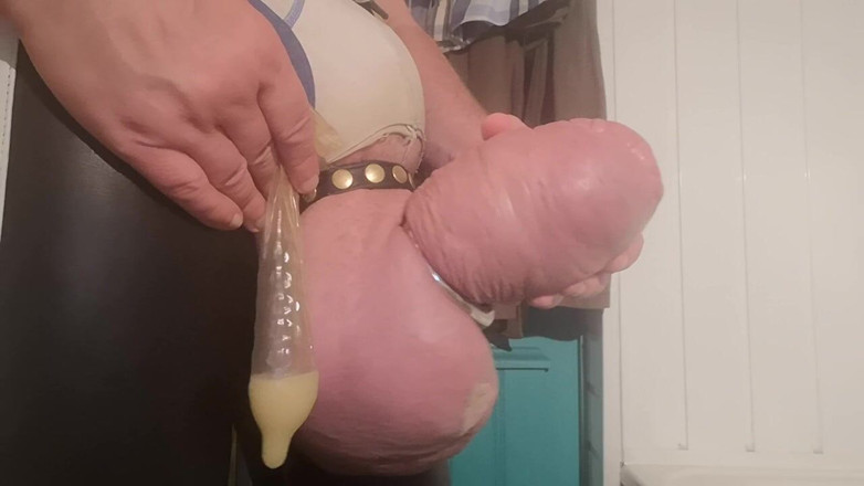 Monster_Meat_: Граю з моїм великим камшотом
