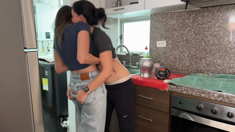 scarlettandc: Lesbische compilatie