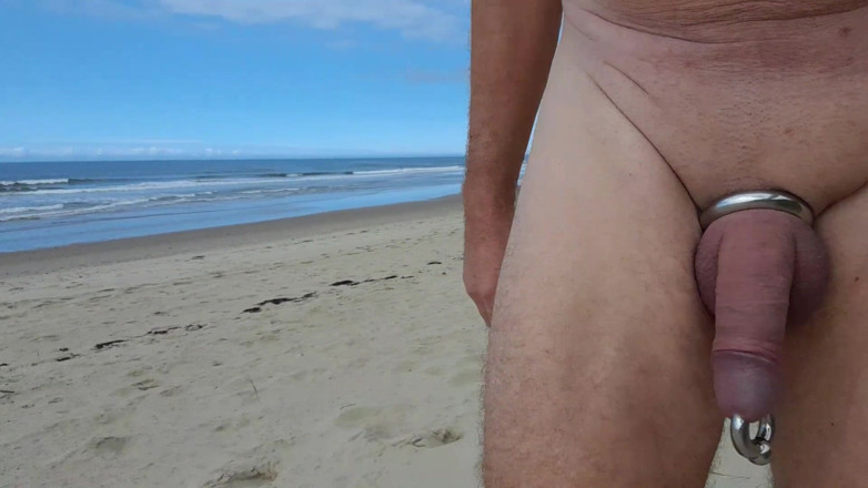 Cozzy: Fkk-strandspaziergang