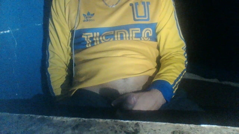 AlexAlejandro13: Cum in Chair