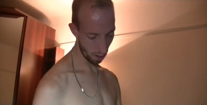 Crunch French bareback porn: Thsi si cowok penurut ngentot bar ein leather dan temanku...