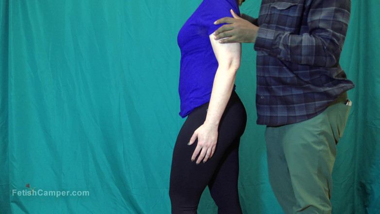 FetishCamper: Pełne legginsy wideo szlifowanie spodnie do jogi titty touching