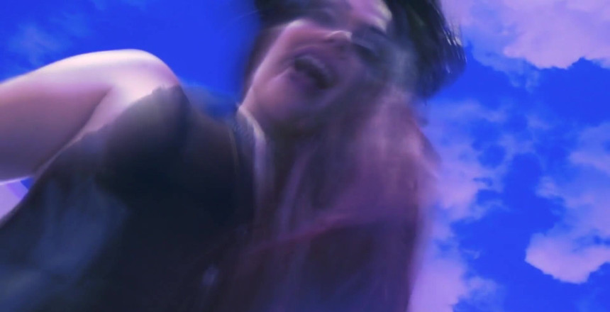 Goddess Misha Goldy: Obří Succubus Wicll tě drtí