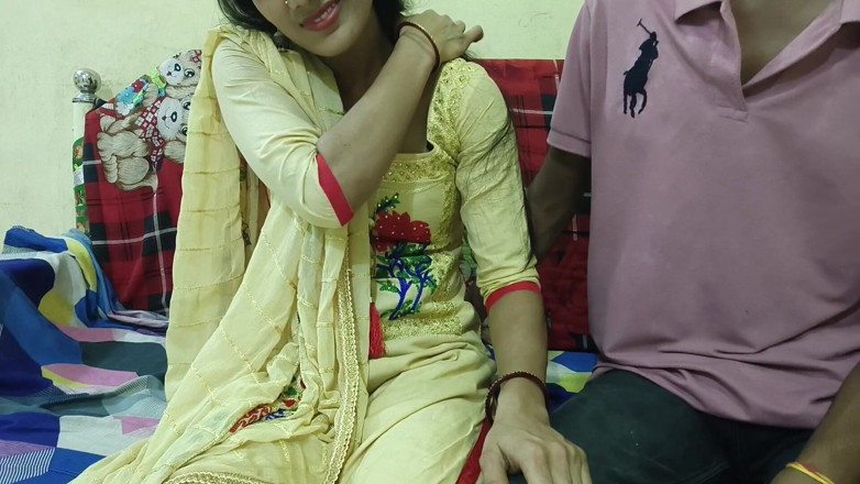 Your kavita bhabhi: Desi la bhabhi ha preso il grosso pene di suo...