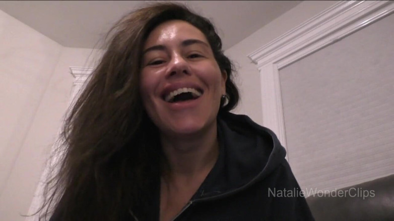Natalie Wonder: Non sta scappando in quanto la matrigna fa pagare il...