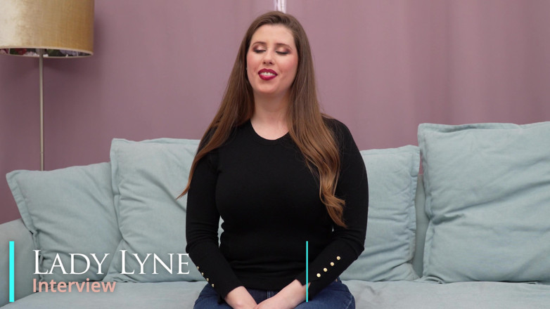 Skinz Contrast: Busty Belgian Lady Lyne Interview