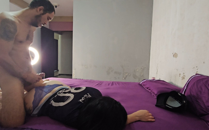 Forbidden pleasures: Amatur berkahwin tiba dari stadium teruja dan memberikan kongkek amatur...