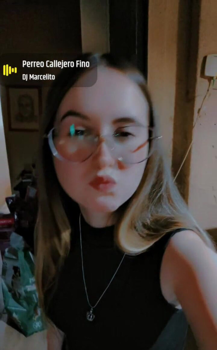 RavenHearth666VIP: Teen in Glasses Shows