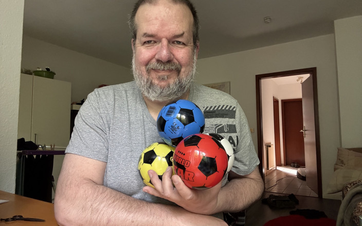 Qualzucht: Vier neue eier von Ebay, ich probiere sie aus!