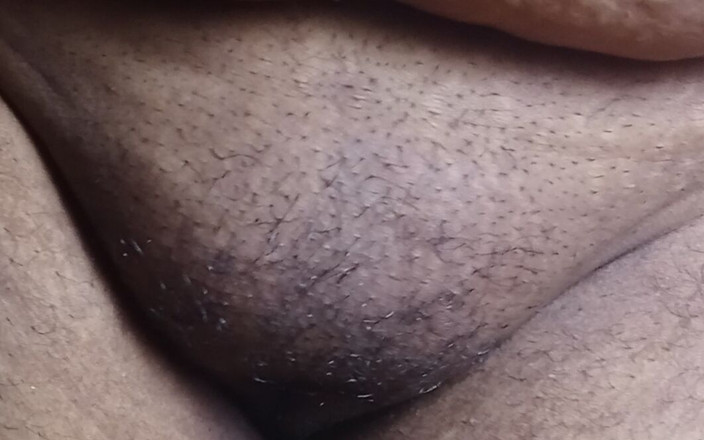 Bedroom: Indyjski BBW lady cipki z bliska