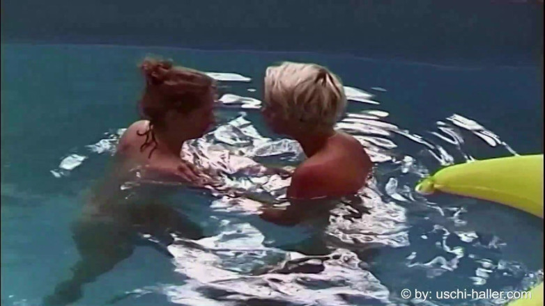 Club Express: Divertimento lesbo con christina, marion e un ragazzo