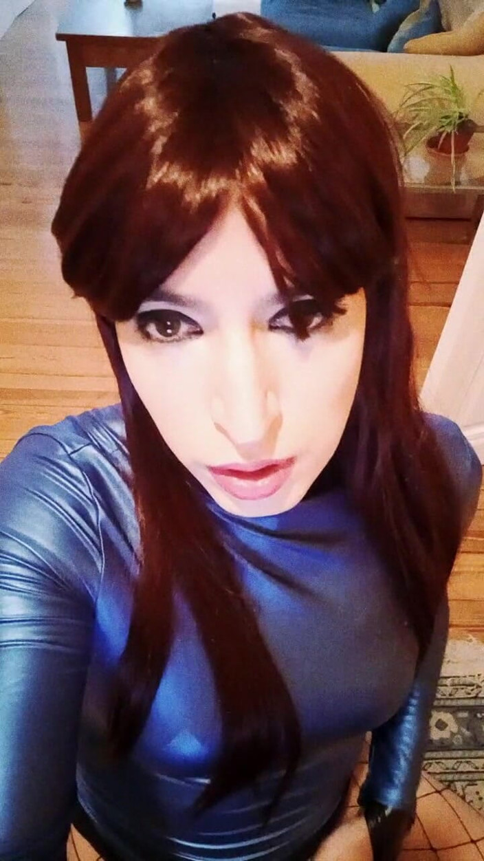 Tammy sissy slave: Tammysissy Sozinha no Airbnb