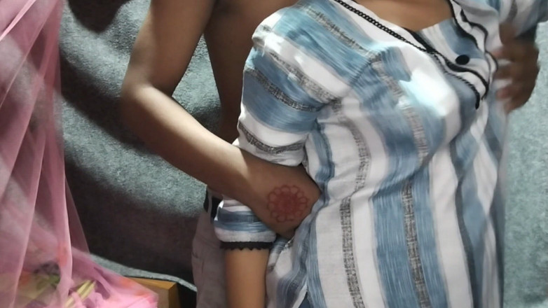 Deshi women: Sensual Amateur Couple Sex - Cutie Gets a Perfect Fuck and...