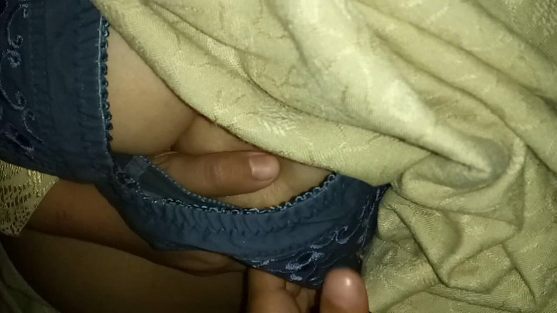 RedQueenRQ: Hindi Audio Sex Video Stepfather Stepdaughter