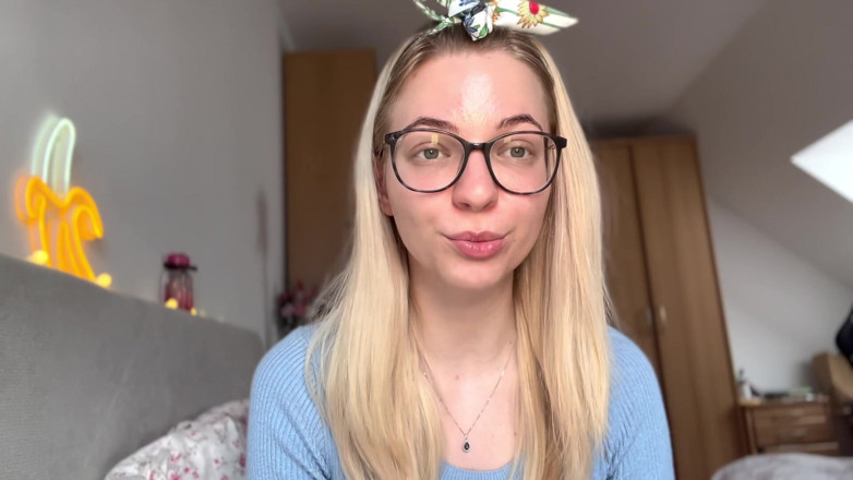 Goddess_Bella_Rae: Onu 5329 dolardan ve yeni bir ysl çantasından boşalttim! (findom hikayesi)