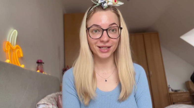 Goddess_Bella_Rae: Як розповісти їй про ваш мікро розмір!