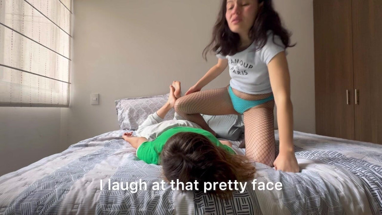 scarlettandc: Gioco lesbo