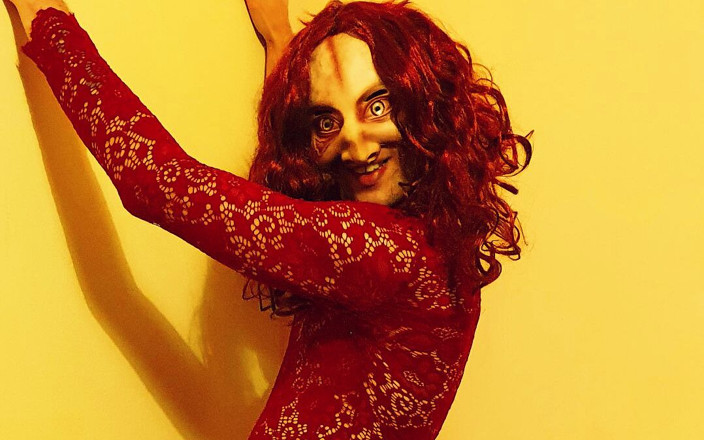 Demon Bitch: Cewek jalang sange yang super sange ini lagi asik muasin...