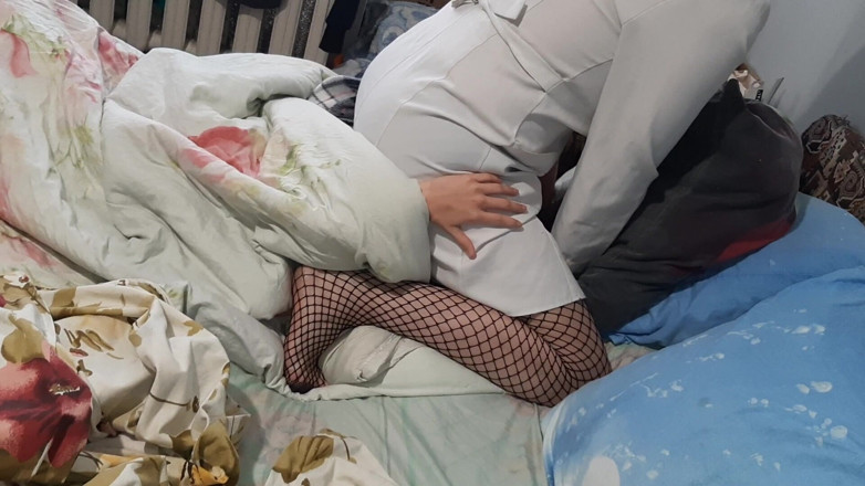 Lesbian-candys: Der MILF-Arzt saß auf meinem gesicht und ich fühlte mich...
