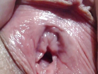 Cuteblonde666: Prim-plan extrem pe clitorisul meu