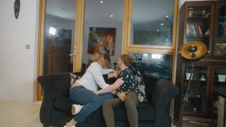 BiMFCoupleUK: Bisessuale UOMO UOMO DONNA