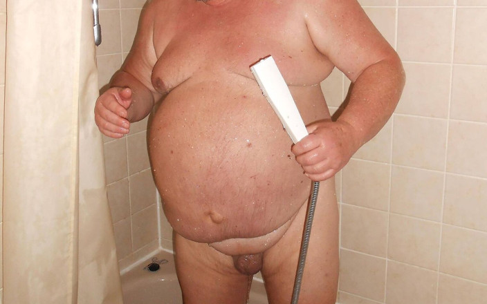Opas Lust: Opa plast onder de douche