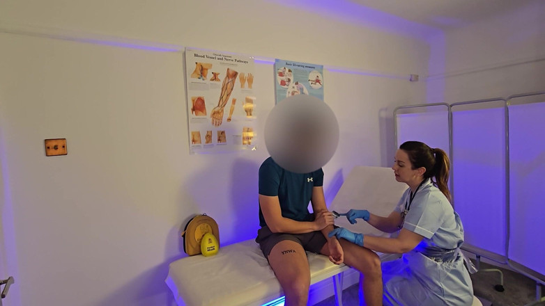 Mr LDN Lad: Echte Britische Krankenschwester Bläst Mich in Der Klinik!