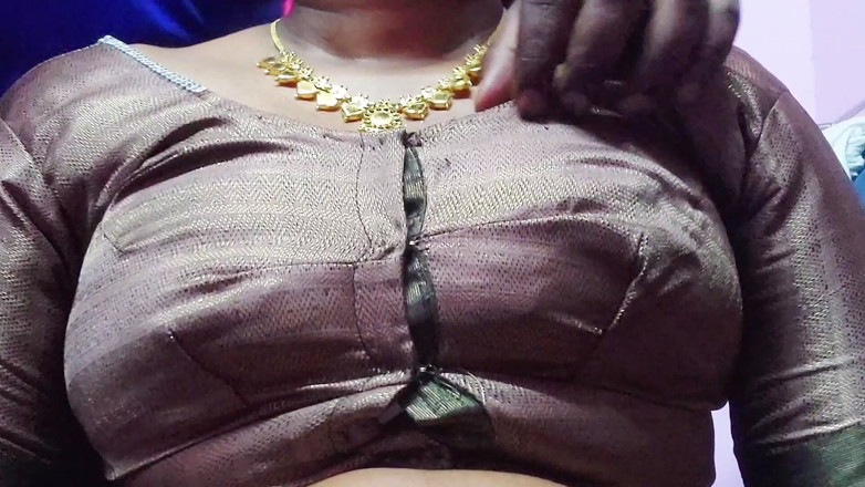 Desi Mohini: Vidéo indienne desi hardcore à un rendez-vous aux seins énormes