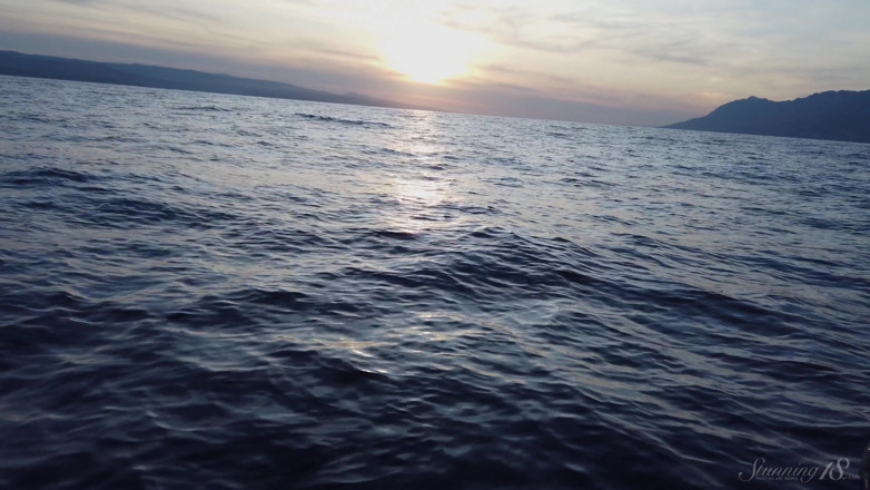 Stunning18: ボート旅行