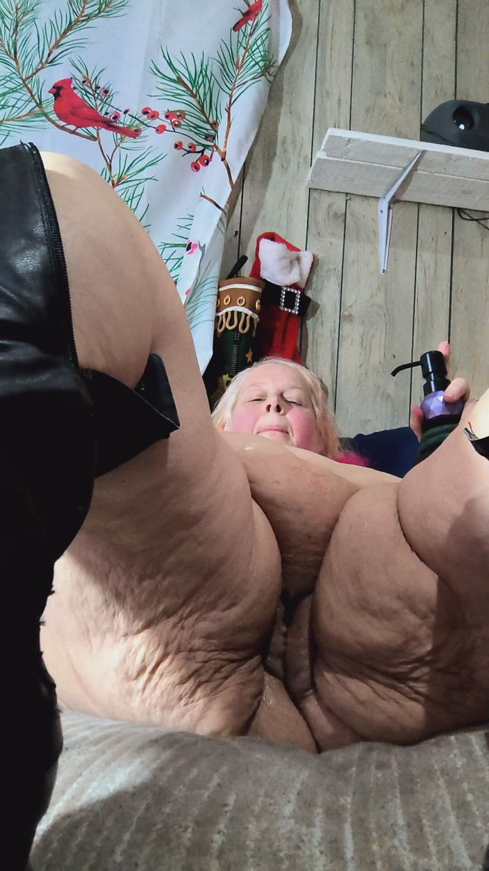 HerculesnVENUS: Dirty Slut Beggs Please Cum