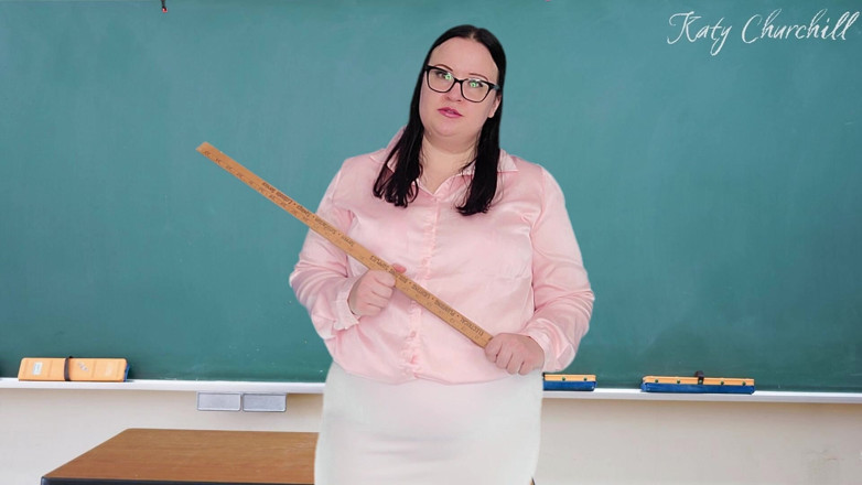Katy Churchill: Une prof taquine ta petite bite après les cours