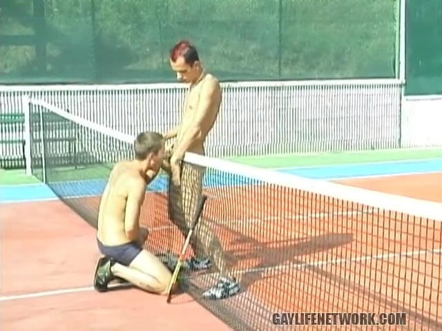 Gay Life Network: tenis gem haardakor ho jaata hai