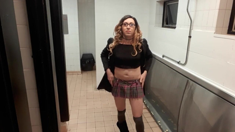 The Midnight Minx: Spogliarello in bagno