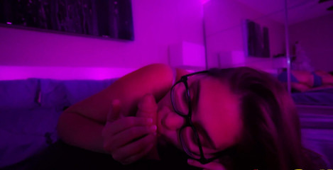 Jack Sterling: Pipe en rose avec ma sœur en forme pour une...