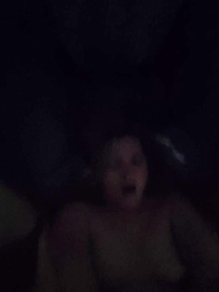 tomsexkovi: Hombre Negro Follando a Su Esposa Rusa