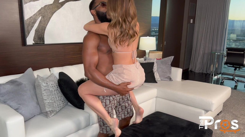 The Flourish XXX: Les pros, épisode 12, Katie Kush et massageby black
