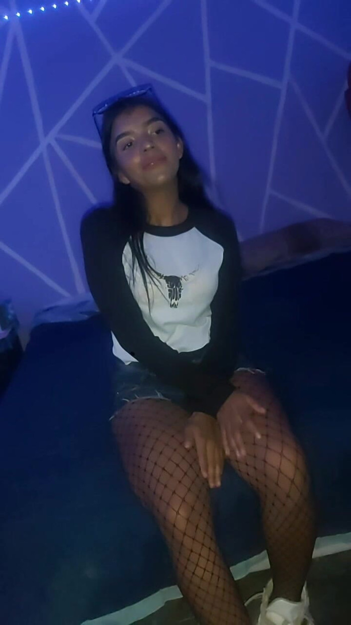Angelhotmex: A 19-year-old Unknown Woman - Angelhotmex