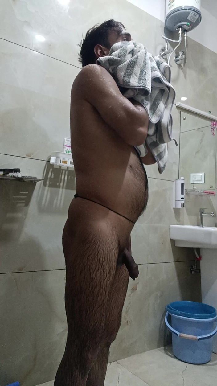 Rajasthani-old-lover: भारतीय देसी आदमी सेक्स और शॉवर जूता और मास्टरबेशन