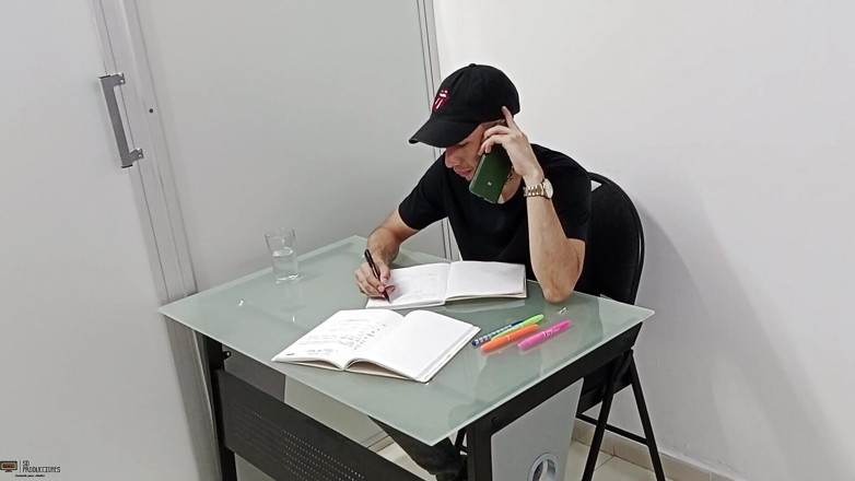 Vayolet: Gadis sange vayolet suka banget nyepong kontolku sampai aku crot...