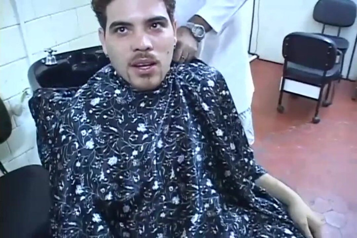 Gay X: Sua bunda ... é meu sonho ... (sem camisinha)