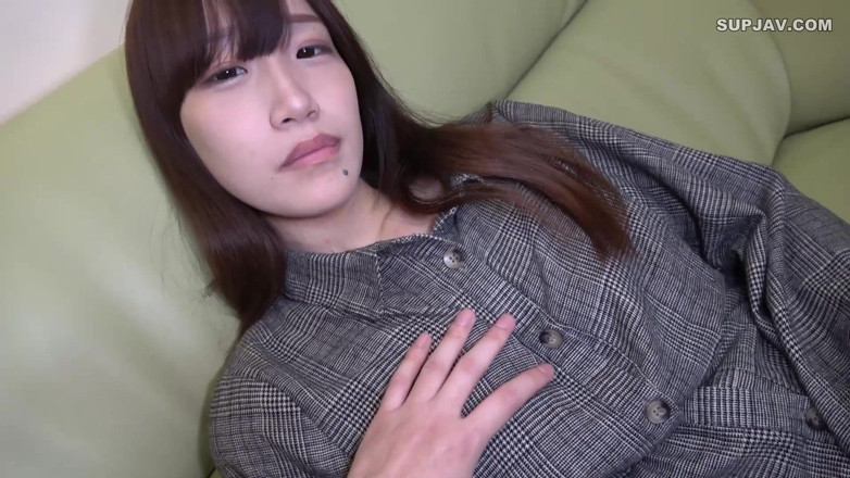 Asian cutie: Asijský anděl 4402. Prstění pro pěknou holku