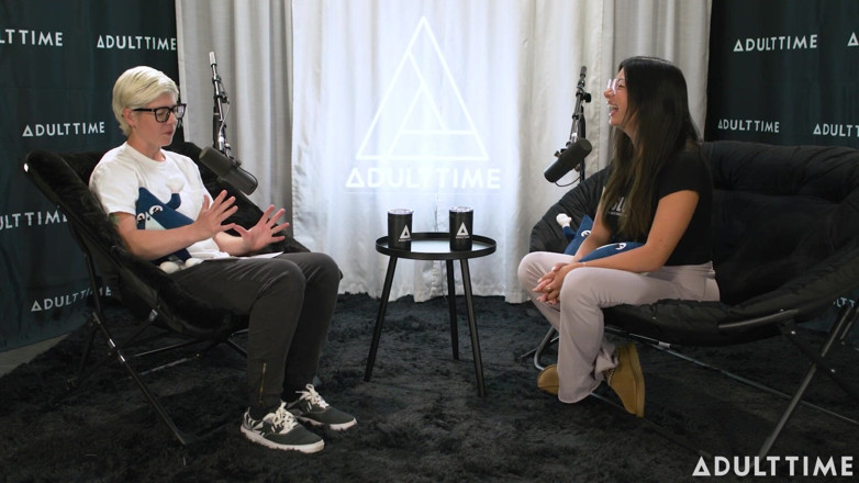 Adult Time Podcast: Cami strella selamat dari sekte, ketenaran tiktok, dan non-monogami | Podcast...