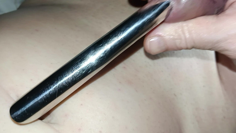 Titi19: Aku lagi asik fingering memekku pakai jari di kontolku