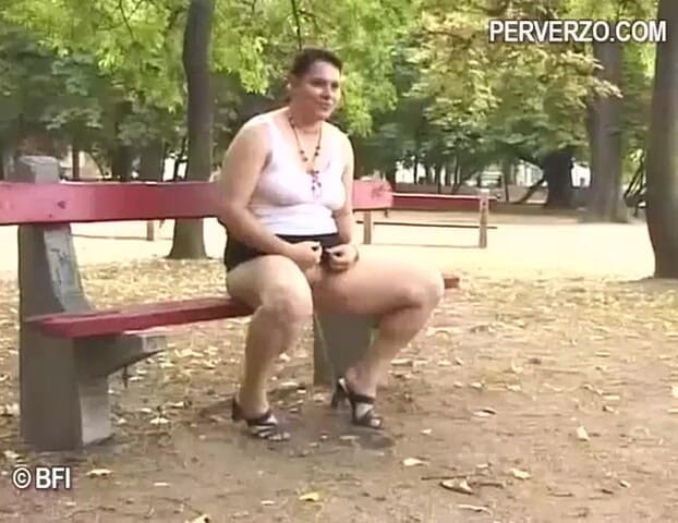 Pissing adventures: Сеча в приміщенні та на відкритому повітрі - DVD