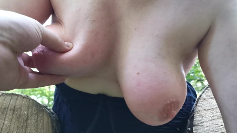 Bouncy Tits Action: Slap my hanging tits in outdoor place