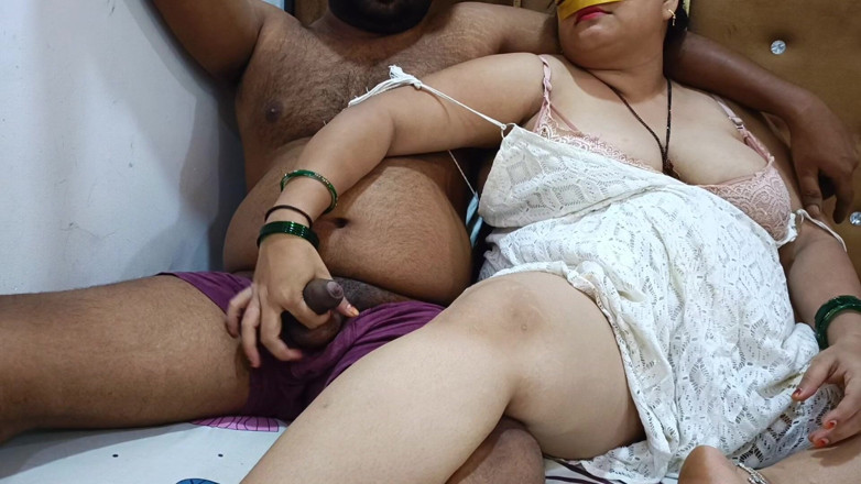 Catchybusty: El tácitamente un amor