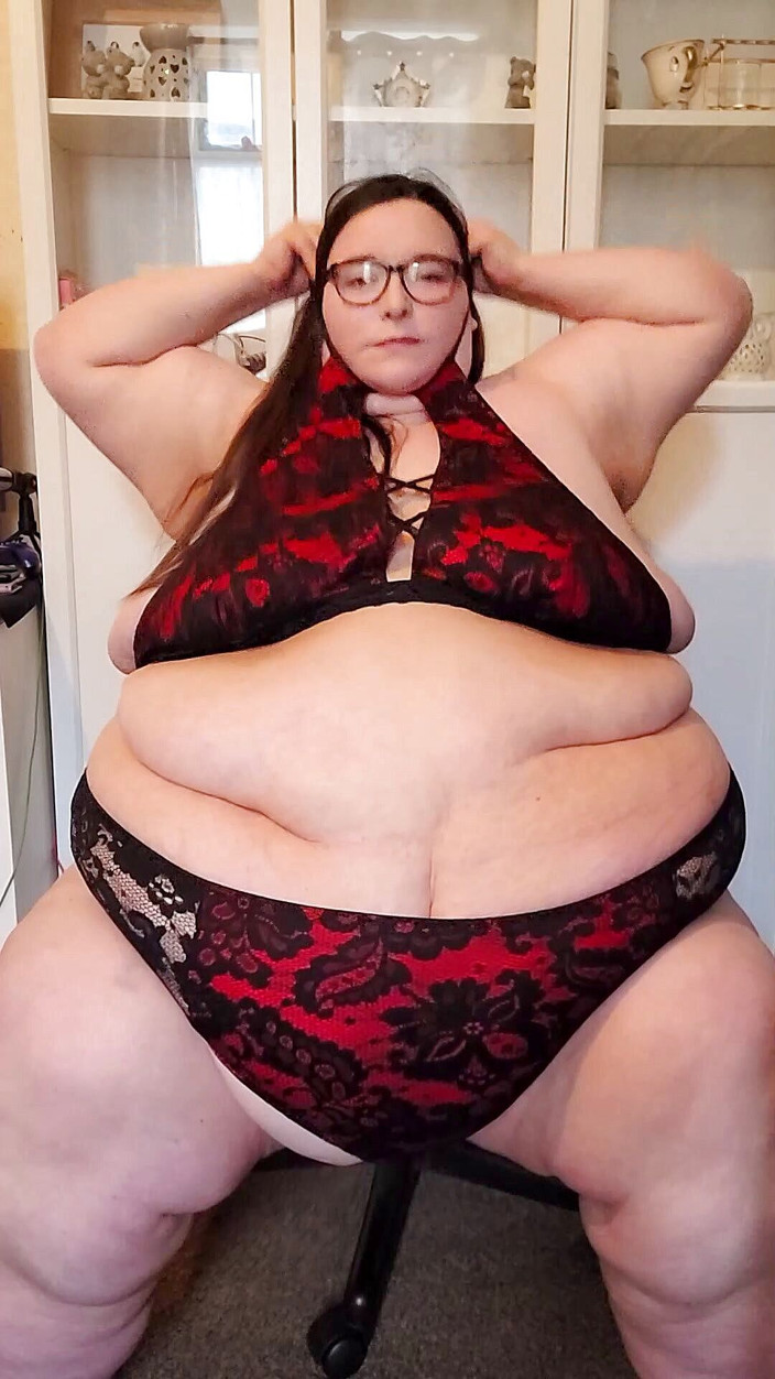 SSBBWLadyBrads: Deusa gorda do rabo