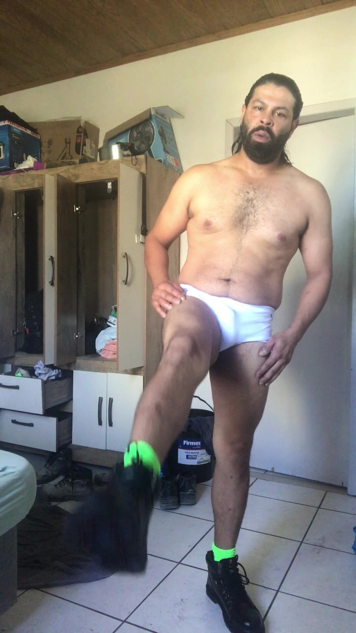i7Bernard: J’essaie un maillot de bain et de nouvelles bottes. Exercices...