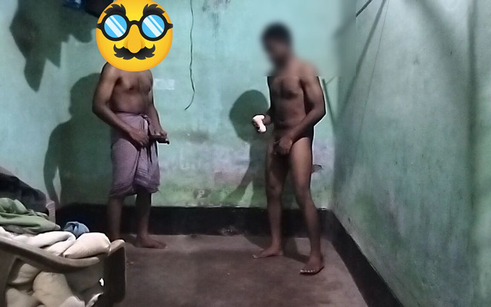 Desi Tits: Üvey babam doğum günümde en iyi hediyemi sonsuza kadar veriyor